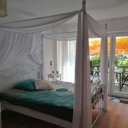 Apartment Ludwigsburg, Ruhige Lage Im Grünen, Schlossnähe, Blühendes Barock Ludwigsburg