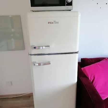 Ludwigsburg, Ruhige Lage Im Grünen, Schlossnähe, Blühendes Barock